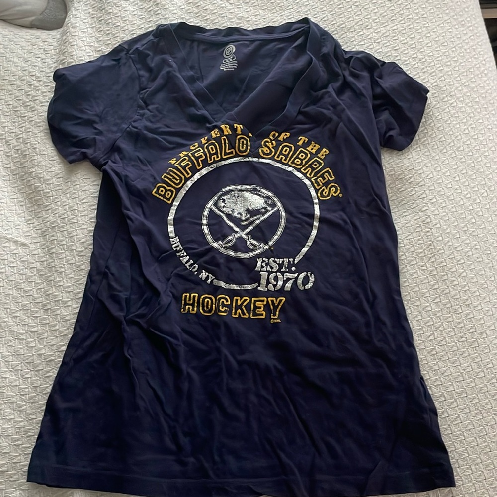 Buffalo Sabres shirt large